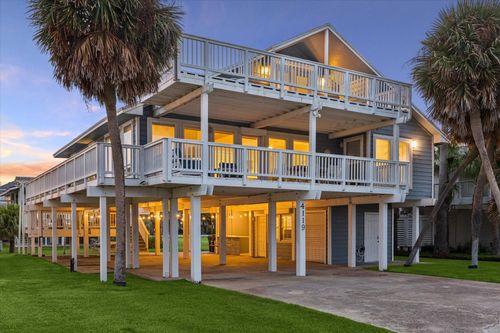 4119 Pirates Aly, Galveston, TX, 77554 | Card Image