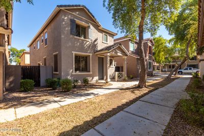 3874 E Santa Fe Lane, House other with 3 bedrooms, 3 bathrooms and null parking in Gilbert AZ | Image 2