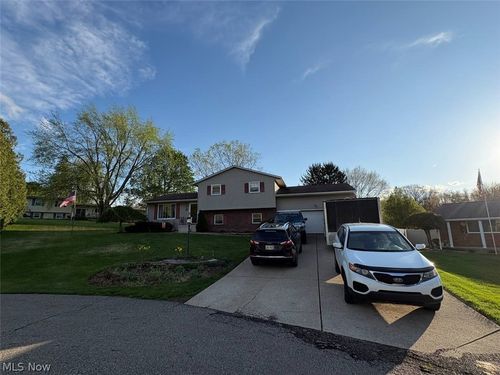 503 Meadowridge Ave Nw, Canton, OH, 44708-3321 | Card Image