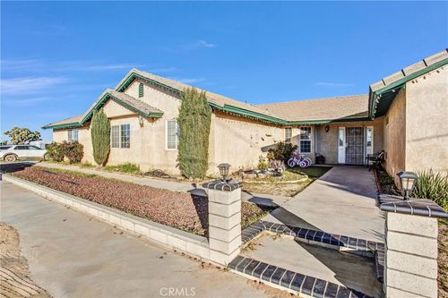 10439 Mesa St, Oak Hills, CA, 92344-0297 | Card Image