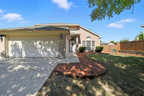 3805 Malibu Sun Dr, Fort Worth, TX, 76137-6029 | Card Image