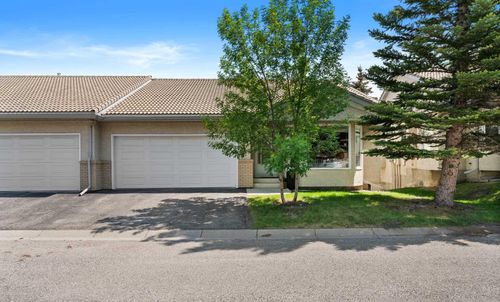 28-5790 Patina Dr Sw, Calgary, AB, T3H2Y5 | Card Image