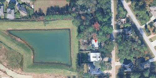 10323 Fairview Dr, Conroe, TX, 77385-9785 | Card Image