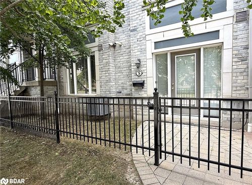 5-3015 Destination Dr, Mississauga, ON, L5M0P3 | Card Image