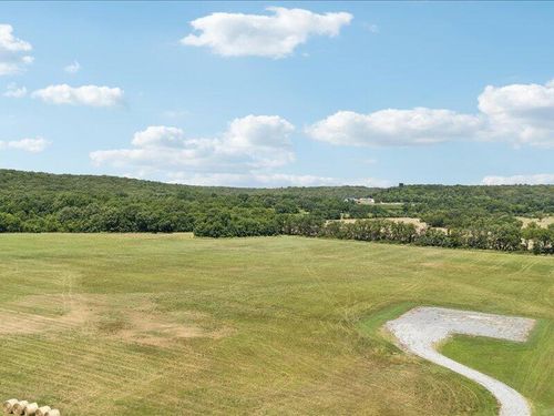 5763 Lakeview Dr, Mounds, OK, 74047-5417 | Card Image