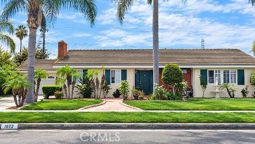 1622 W Cris Ave, Anaheim, CA, 92802-2418 | Card Image