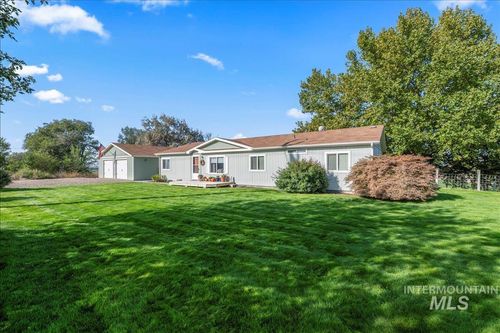 31211 Apple Valley Rd, Parma, ID, 83660-6393 | Card Image