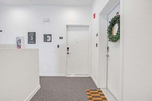 unit-301-2431 Cleat Ln, Sacramento, CA, 95818-2888 | Card Image