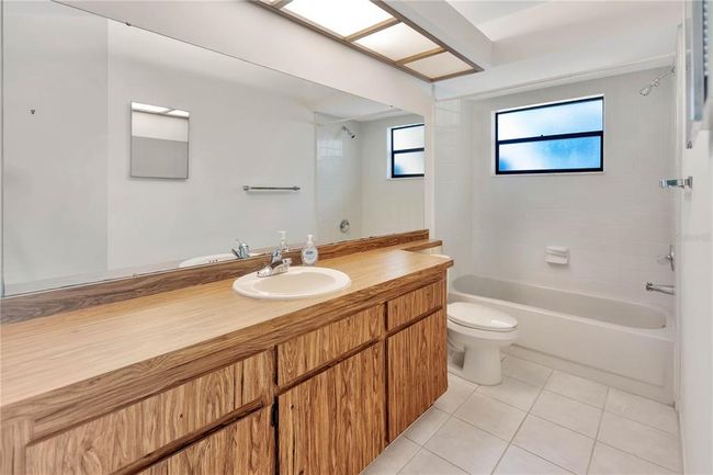 2556 Arborwood Dr, House other with 4 bedrooms, 2 bathrooms and null parking in Valrico FL | Image 35