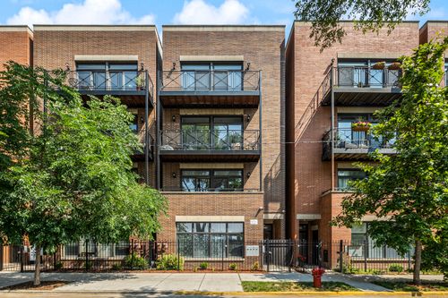 3-3128 Walton St, Chicago, IL, 60622-8174 | Card Image