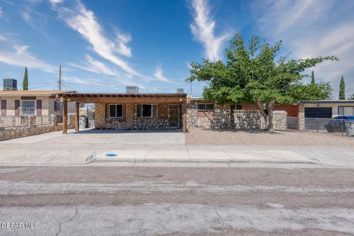 10036 Jamaica St, El Paso, TX, 79924-3702 | Card Image