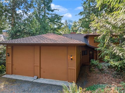 25899 E Bright Ave, Welches, OR, 97067-8705 | Card Image