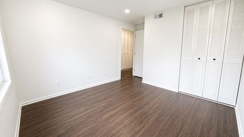 19-7602 159th Pl, Tinley Park, IL, 60477-1315 | Card Image