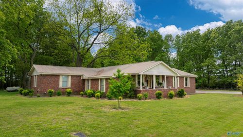 2061 County Road 76, Fyffe, AL, 35971-3712 | Card Image