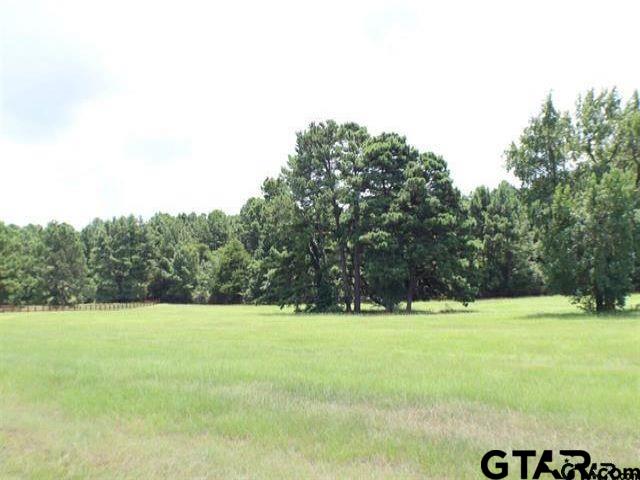 Land in Montalba