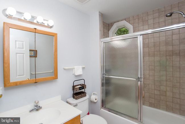 122 Rock Rd W, House other with 3 bedrooms, 3 bathrooms and null parking in Lambertville NJ | Image 59
