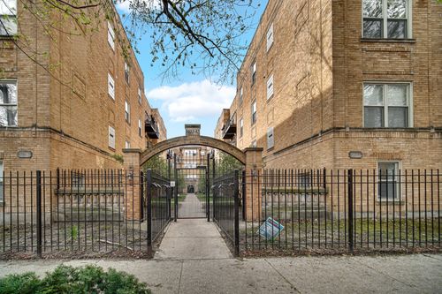 1n-1643 W Farwell Ave, Chicago, IL, 60626-6066 | Card Image