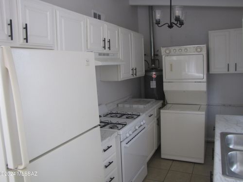 4723 E 1st St, Tucson, AZ, 85711-1270 | Card Image