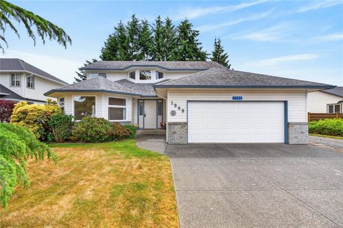 1353 Ocean View Ave, Comox, BC, V9M3R2 | Card Image