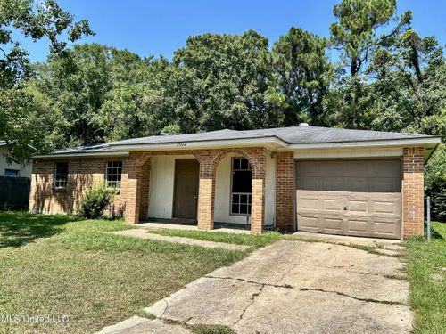 2000 Carol Dr, Gautier, MS, 39553-6606 | Card Image