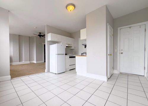 apt-5-132 W Boston Post Rd, Mamaroneck, NY, 10543-3655 | Card Image