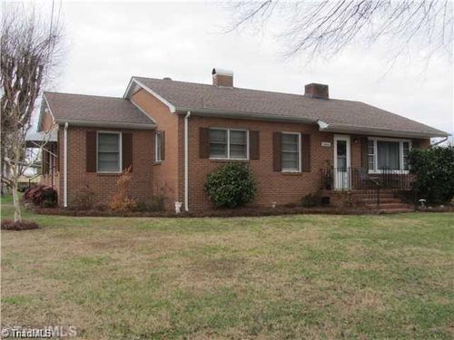 8414 Shilling Street, Stokesdale, NC, 27357 | Card Image