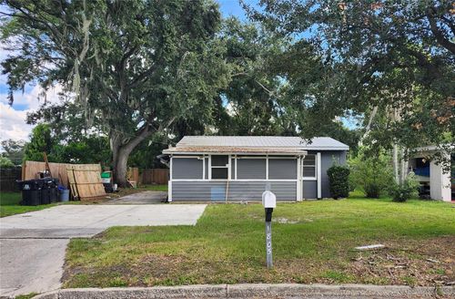 1805 Guinyard Way, ORLANDO, FL, 32805-5101 | Card Image