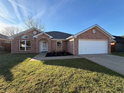 1602 Crestmeadow Lane, Mansfield, TX, 76063 | Card Image