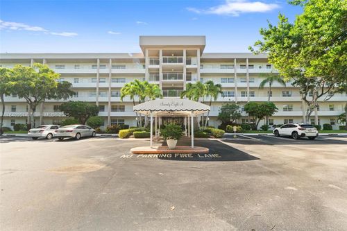 apt-104-3970 Oaks Clubhouse Dr, Pompano Beach, FL, 33069-3609 | Card Image