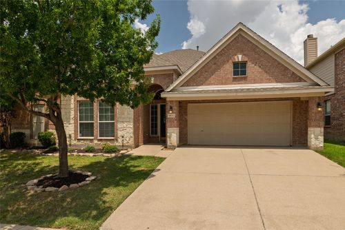 9833 Crawford Farms Dr, Fort Worth, TX, 76244-6601 | Card Image