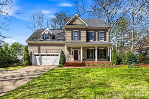 1017 Columbine Rd, Asheville, NC, 28803-1947 | Card Image