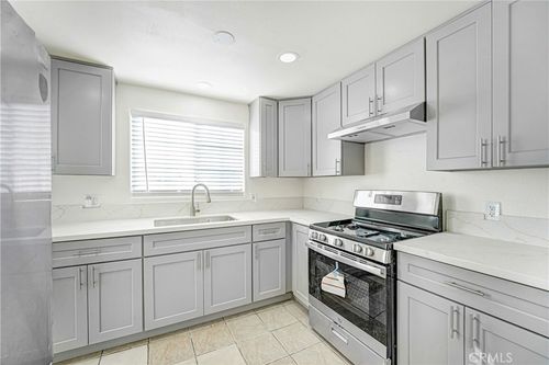 2-400 W 109th Street W, Los Angeles, CA, 90061 | Card Image