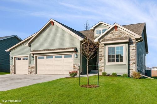 1020 Linden Ln, Ely, IA, 52227-5002 | Card Image