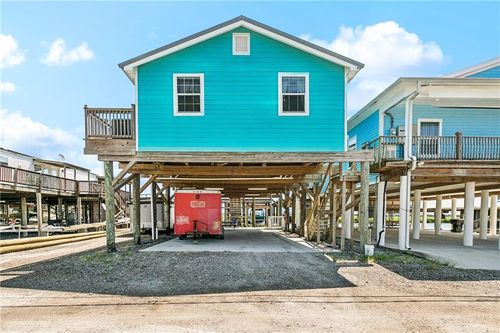 321 Martin Ln, Port Sulphur, LA, 70083-2021 | Card Image