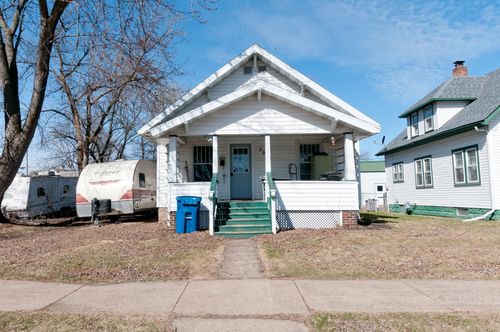 59 N 5th St, BARRON, WI, 54812-1132 | Card Image