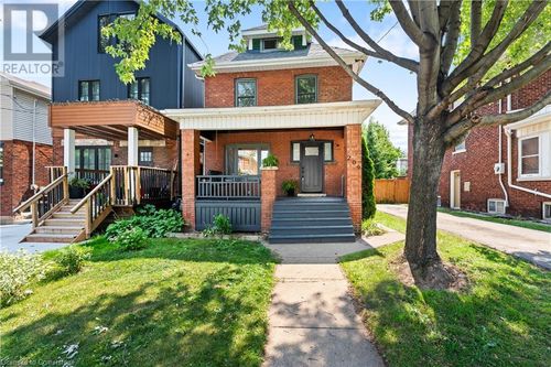 209 Rothsay Avenue, Hamilton, ON, L8M3G6 | Card Image