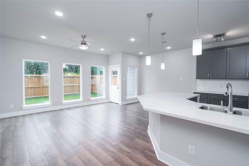 4401 Alvin St, Houston, TX, 77051-2847 | Card Image