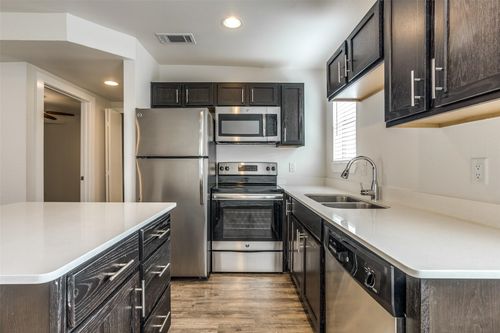 apt-202-2106 Bennett Ave, Dallas, TX, 75206-8597 | Card Image