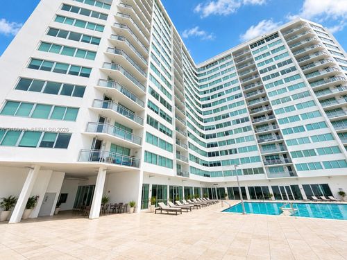 1221-7135 Collins Ave, Miami Beach, FL, 33141-3257 | Card Image