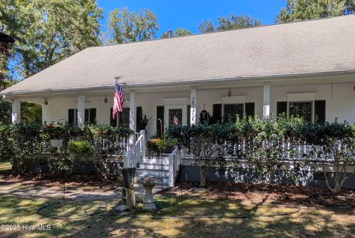 253 White Oak Bluff Rd, Stella, NC, 28582-9757 | Card Image