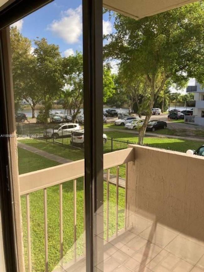 205 - 1101 Sw 122nd Ave, Condo with 2 bedrooms, 2 bathrooms and null parking in Miami FL | Image 29