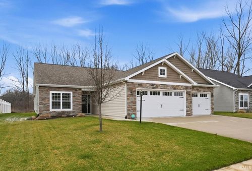 1483 Stratford Dr, Winona Lake, IN, 46590-5606 | Card Image