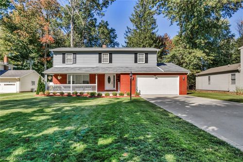 27478 Cottonwood Trl, North Olmsted, OH, 44070-2533 | Card Image