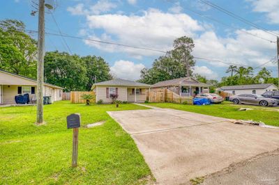 820 Colbert Ave, House other with 4 bedrooms, 2 bathrooms and null parking in Pensacola FL | Image 2