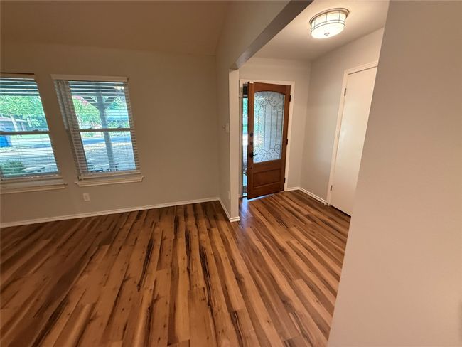Entry | Image 5