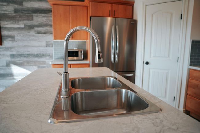 822 28 St, Home with 3 bedrooms, 3 bathrooms and 3 parking in Wainwright AB | Image 33