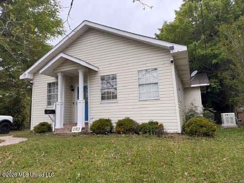 2303 Pascagoula St, Pascagoula, MS, 39567-5635 | Card Image
