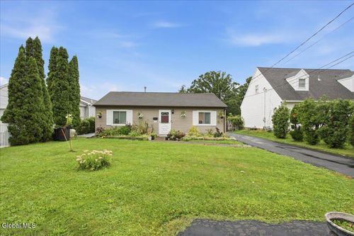 7 Stevenson St, Schenectady, NY, 12308-1018 | Card Image