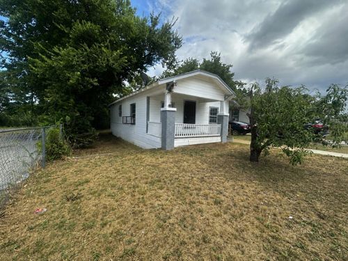 1309 S Riverside Dr, Fort Worth, TX, 76104-5632 | Card Image