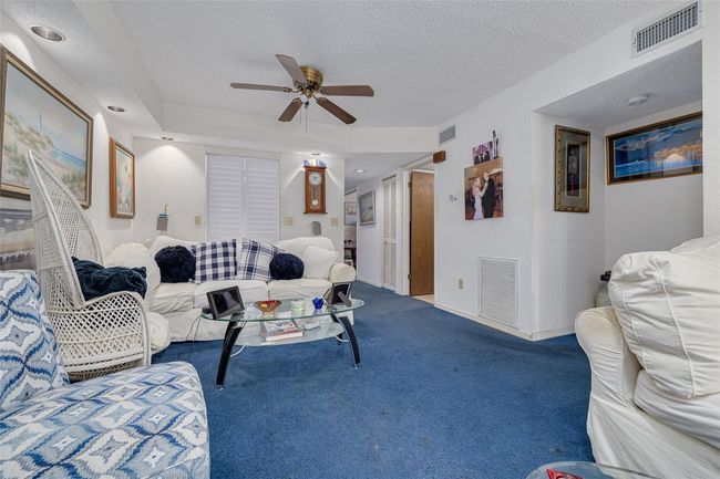 APT-505 - 11800 Park Blvd, Condo with 3 bedrooms, 2 bathrooms and null parking in Seminole FL | Image 11